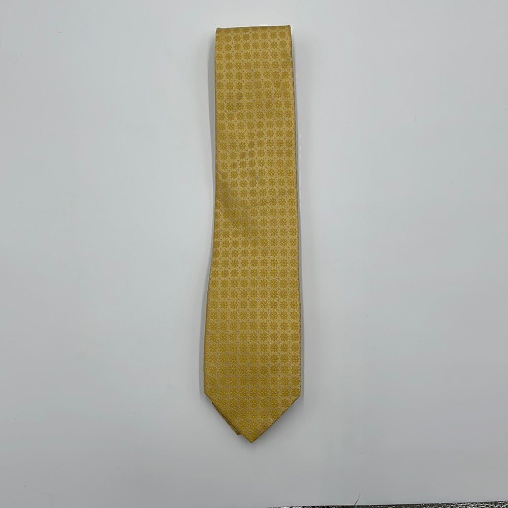 Yellow 100% silk Haines & bonnet of London necktie